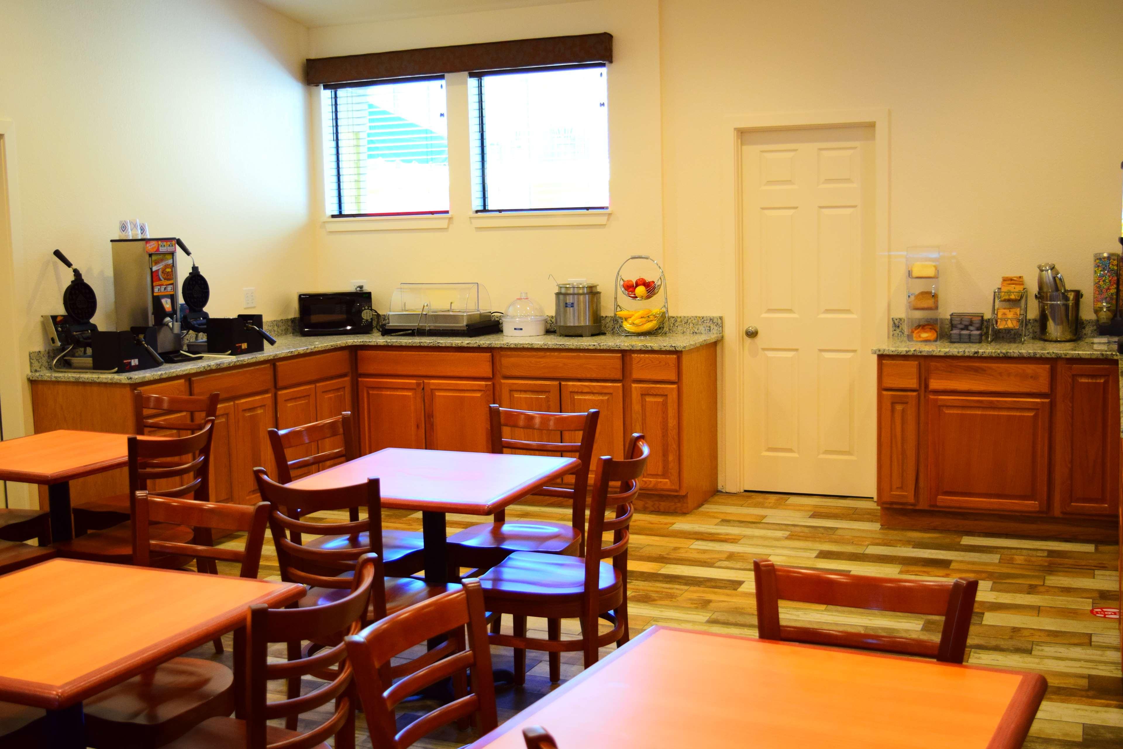 Surestay Hotel By Best Western וונאטצ'י מראה חיצוני תמונה